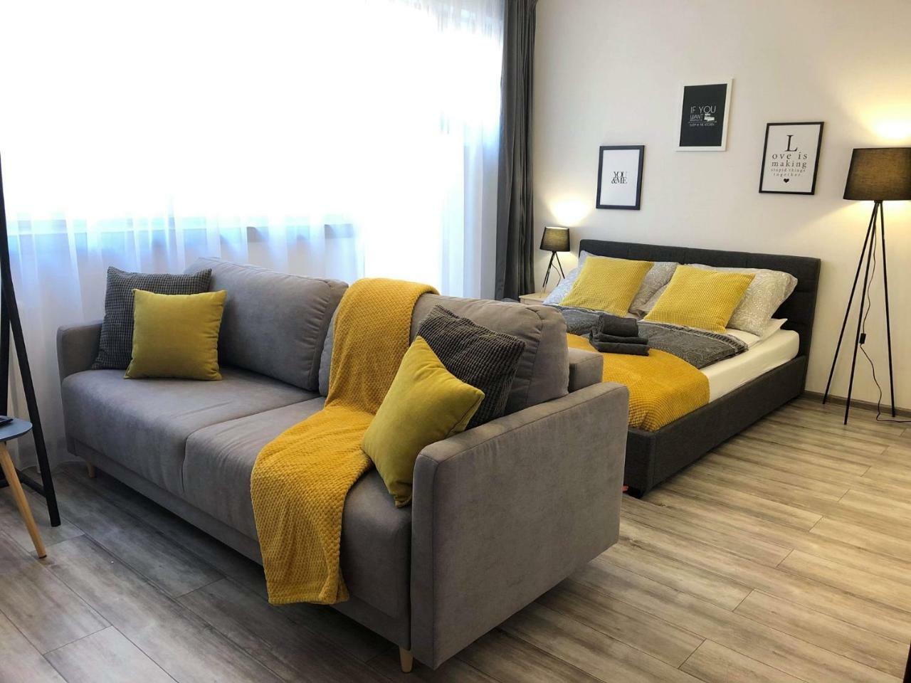 Apartament Szczesliwa 13 - Plac Ratuszowy Jelenia Góra Exterior foto