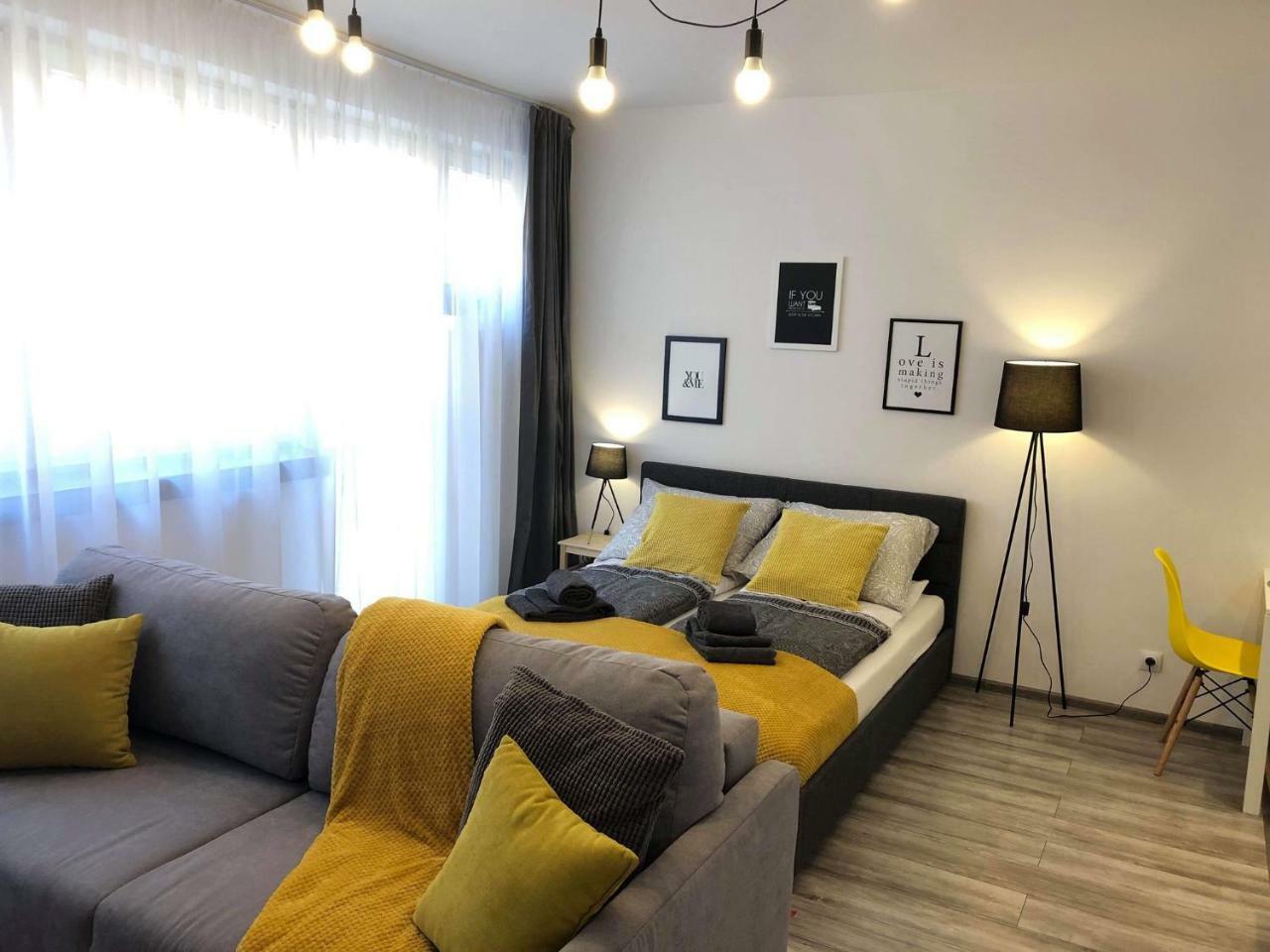 Apartament Szczesliwa 13 - Plac Ratuszowy Jelenia Góra Exterior foto